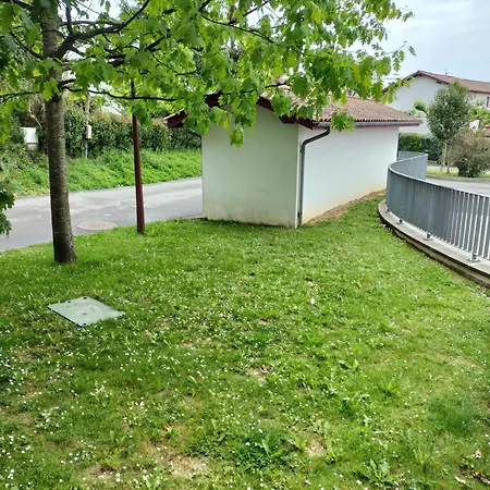 Studio- Tres Calme - Proche Bidart Et Guetary 